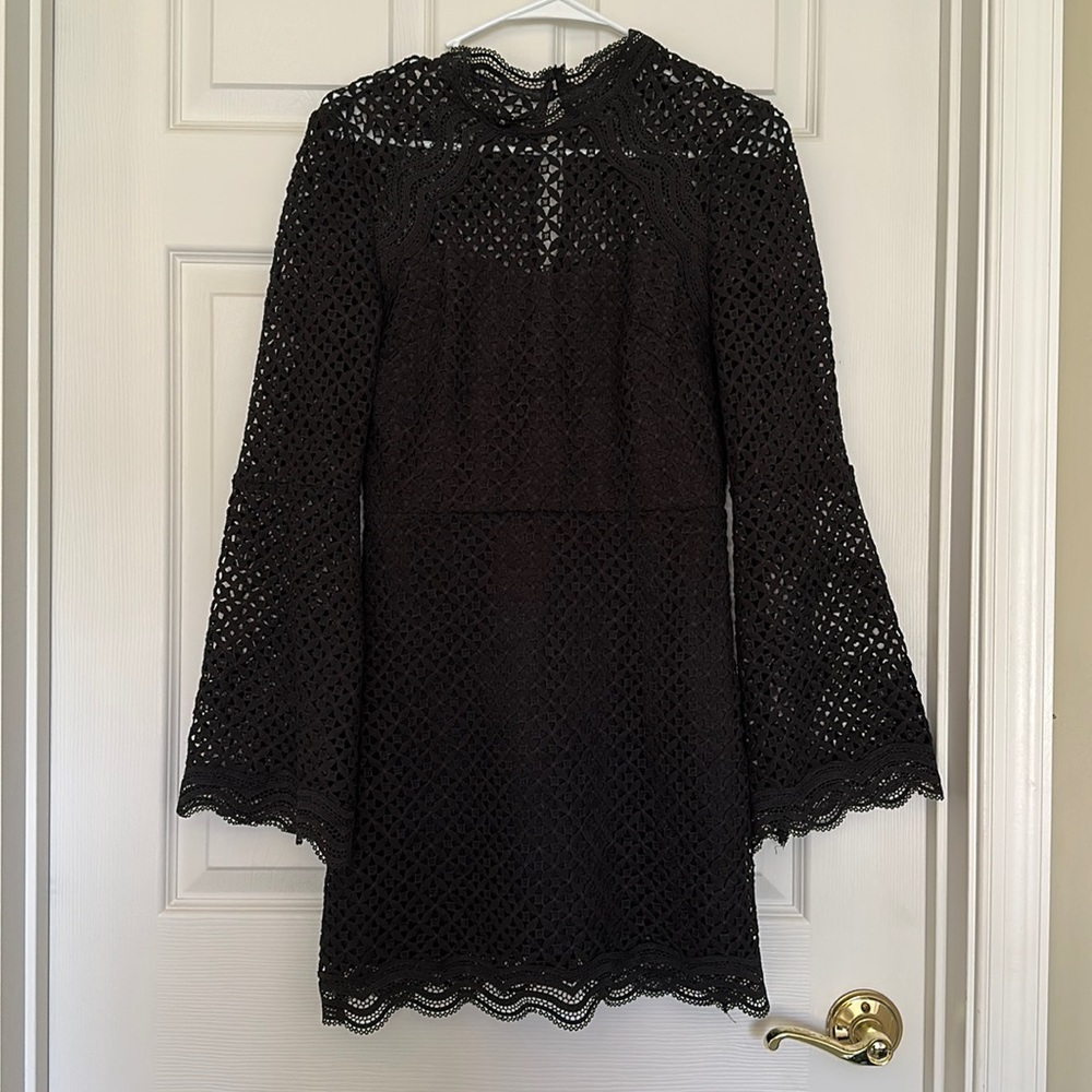 Aqua - Size Small - Color Black